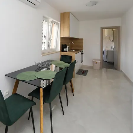 Alfonso Appartement *